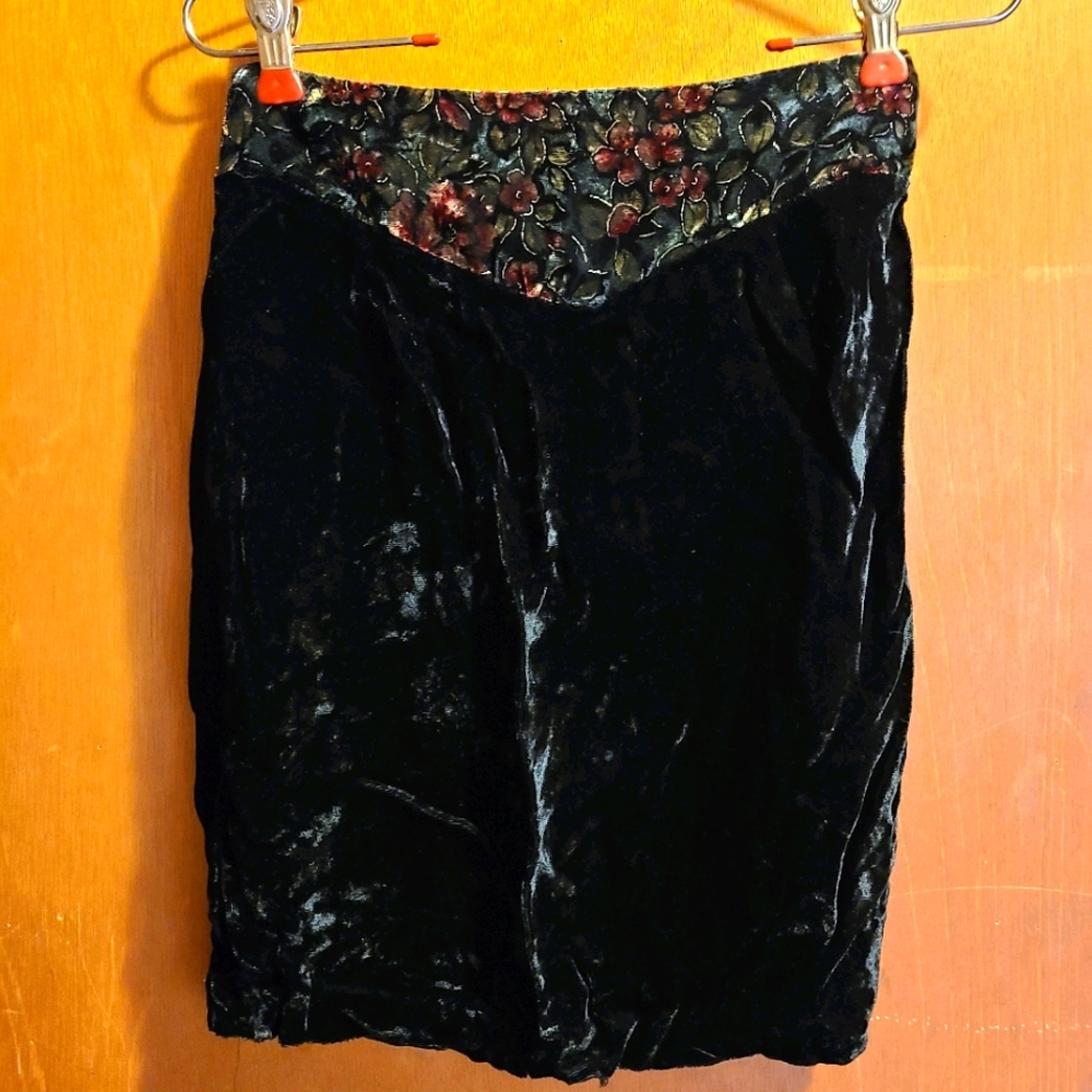 Vintage faux velvet short skirt